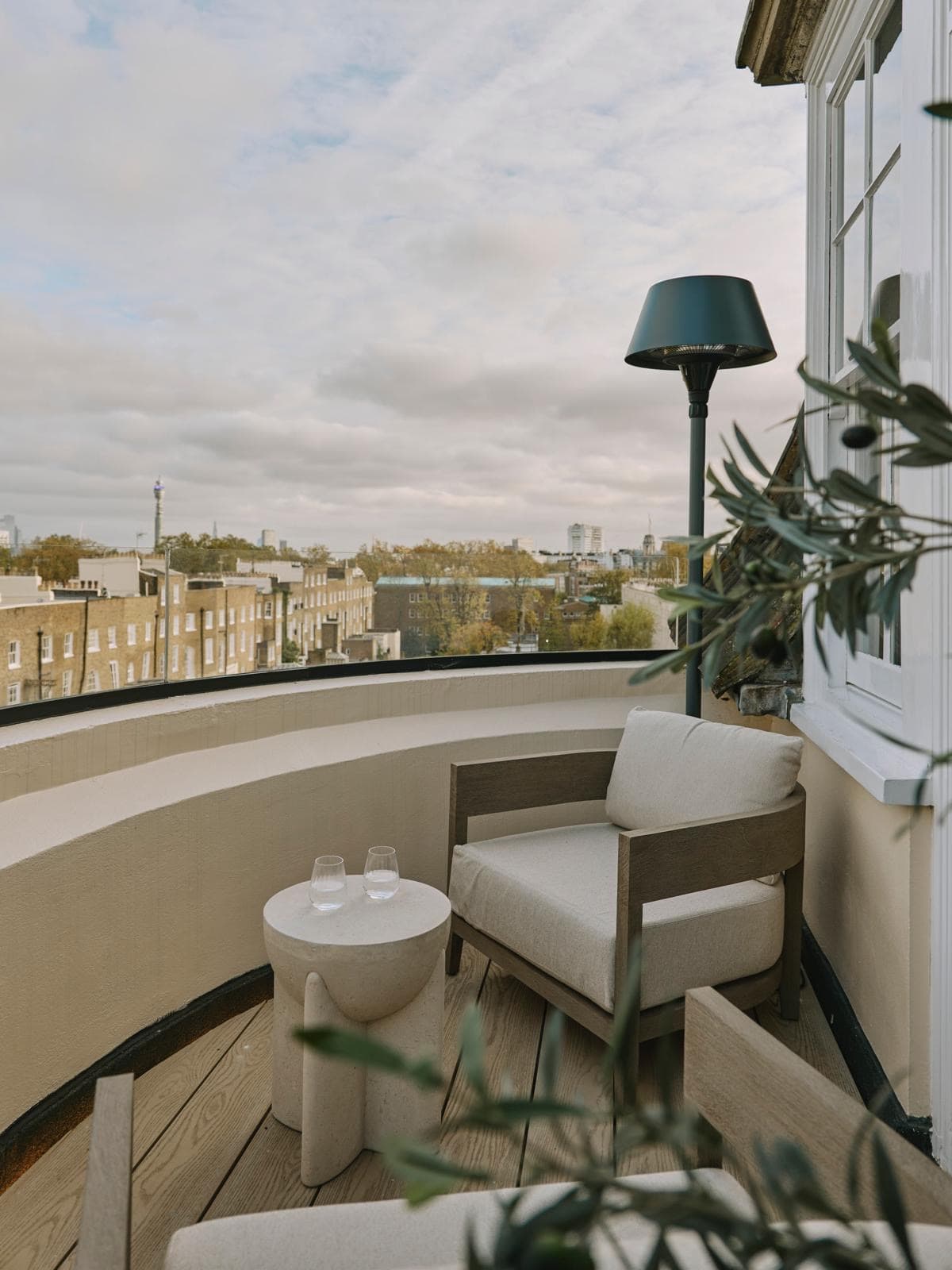 Abbey Lodge — photo 1