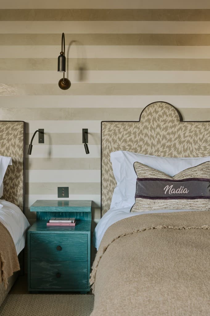 Modern Office Complex — photo 1