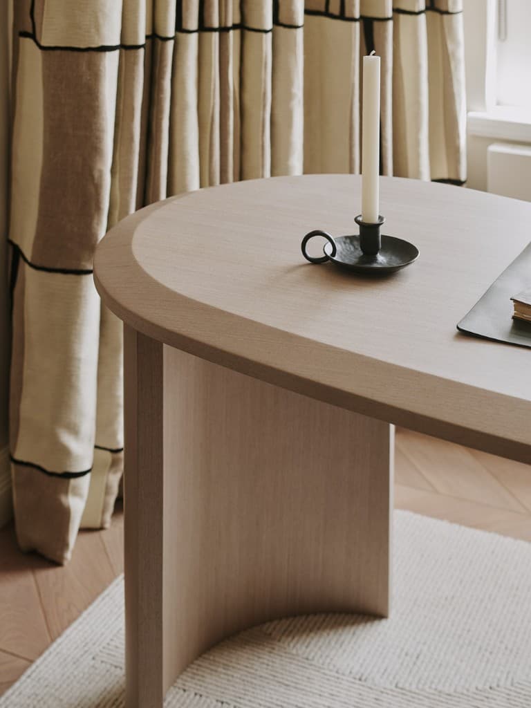 Contemporary Family Home — photo 2